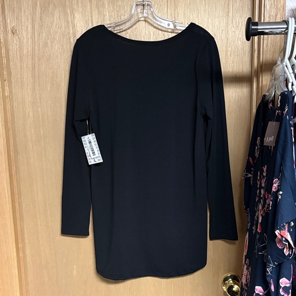 LuLaRoe L Solid Black Lynnae Women's Long Sleeve Top - Picture 3 of 9